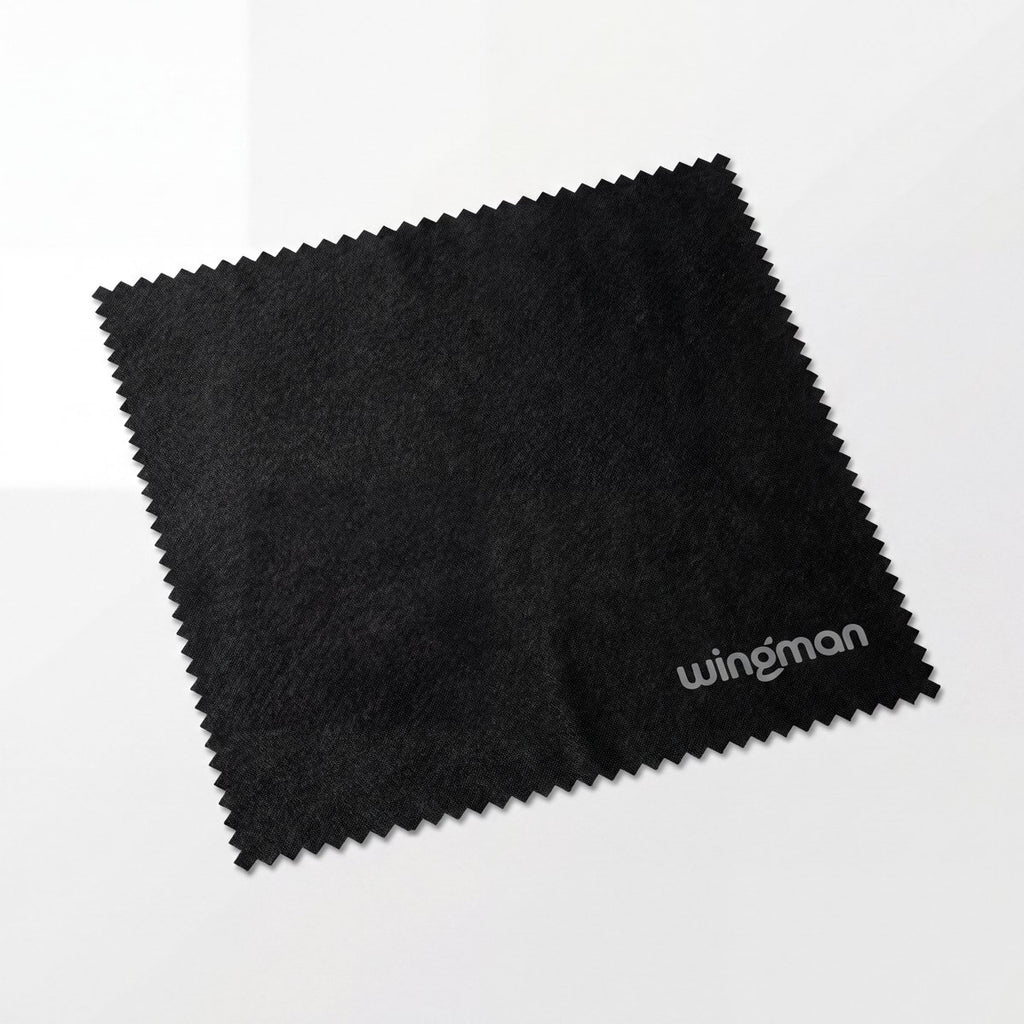 Zwart microvezel brillendoekje met Wingman logo
