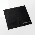 Zwart microvezel brillendoekje met Wingman logo